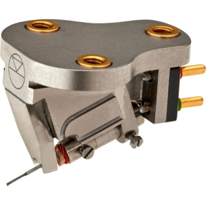 LINN-Kendo-Moving-Coil-Cartridge-side-top-view.webp